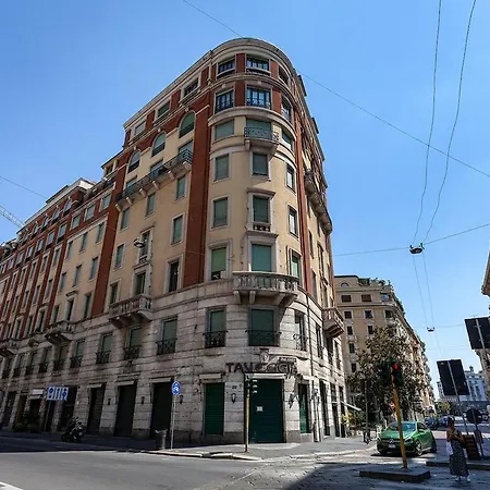 Bilocale Con Wifi In Palazzo Storico, A 5 Minuti Dal Duomo Zona San Babila - Tribunale Lejlighed